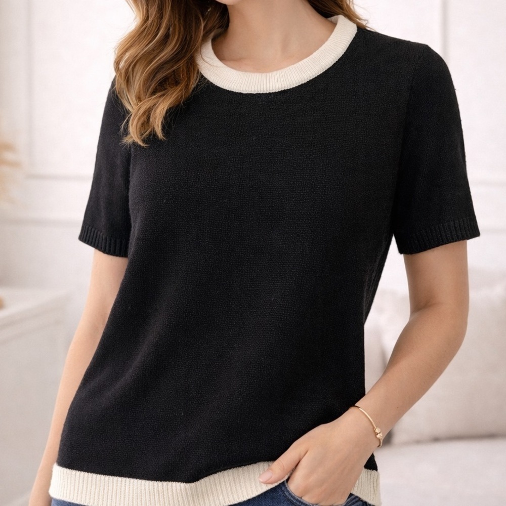 Dylani Women's Black and White Knitwear Top Sweater Tshirt XS